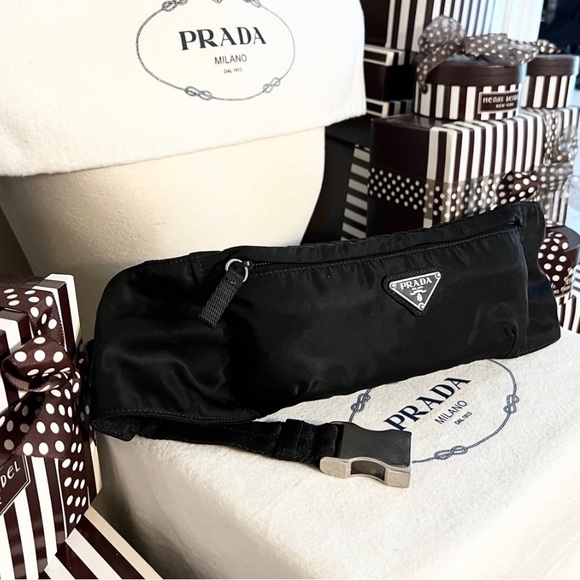 PRADA❤️❤️BUM BAG/WAIST BAG!💜CROSSBODY BAG!⭐️🎉 - Picture 1 of 16